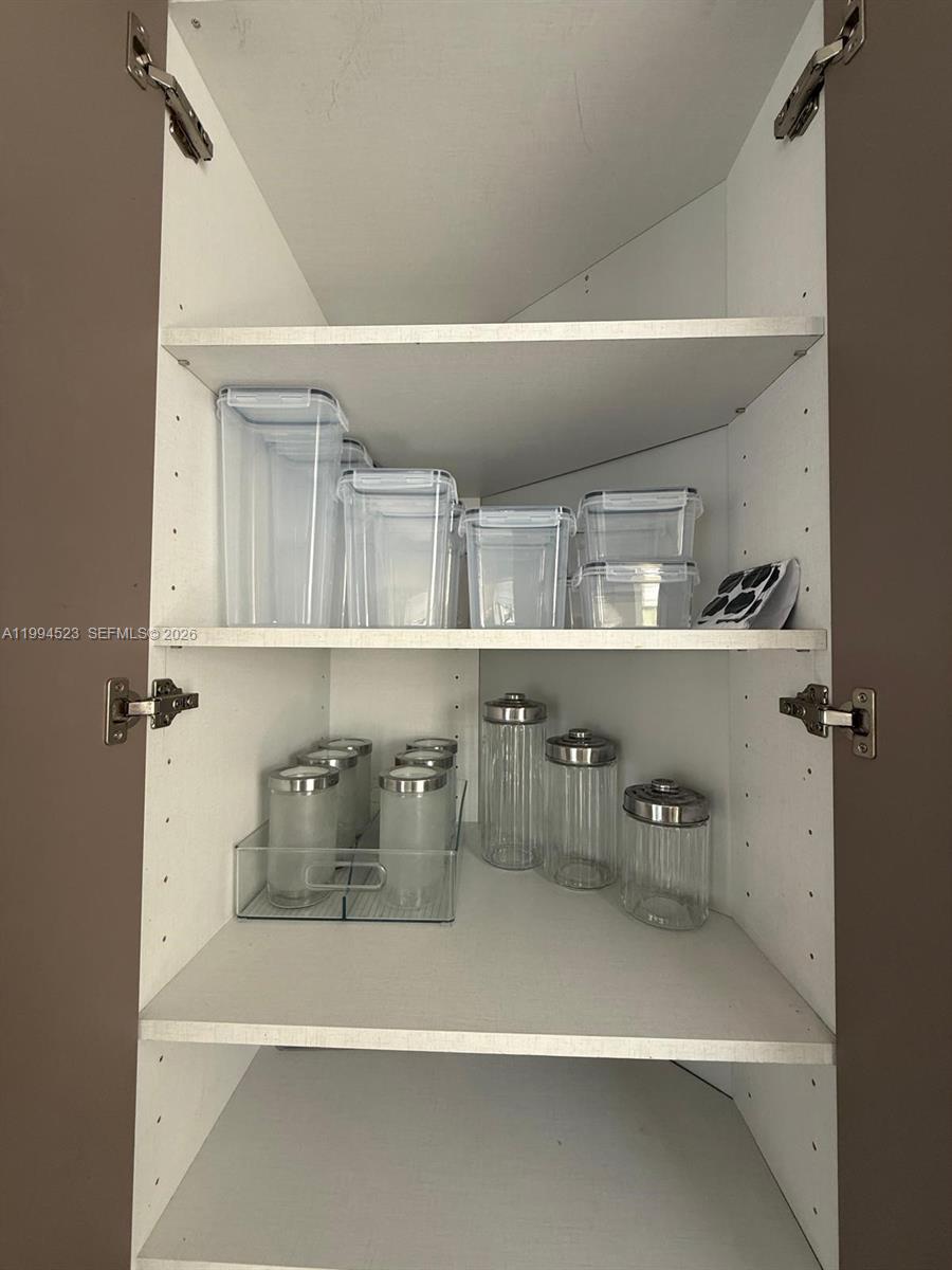 1607 SW 157th Ave Pembroke Pines, FL 33027