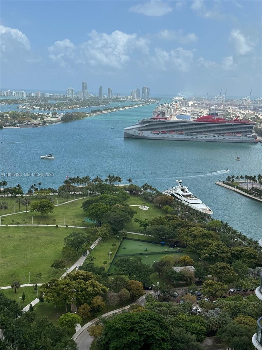 1040 Biscayne Blvd #3008