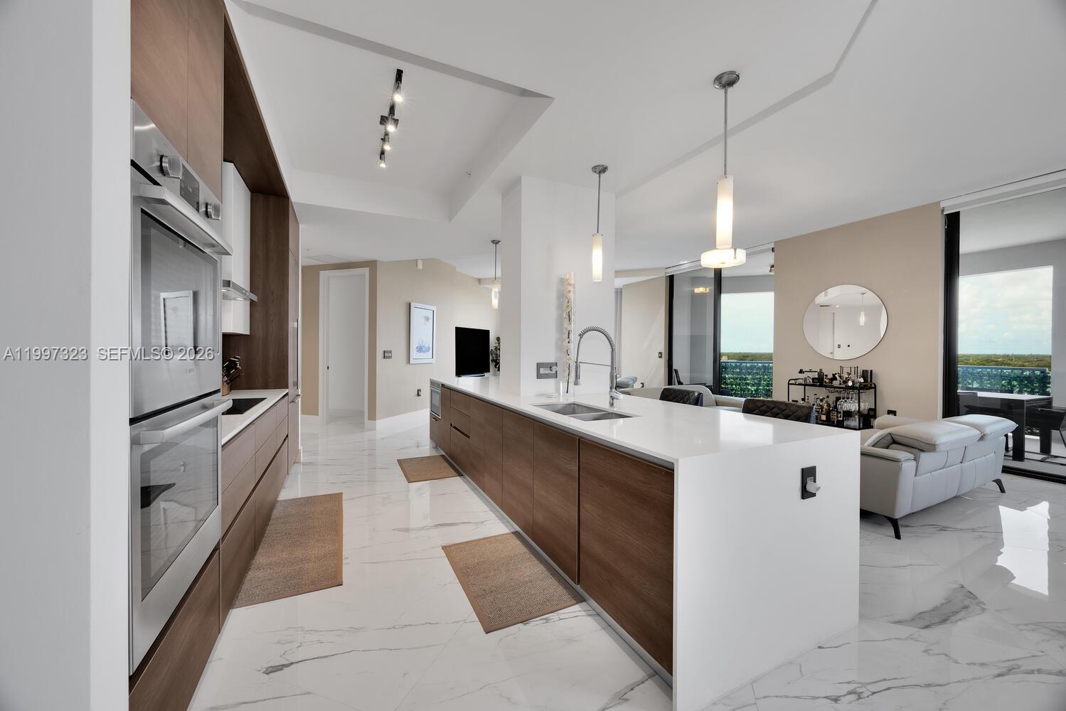 301 Altara Ave #LPH914 Coral Gables, FL 33146