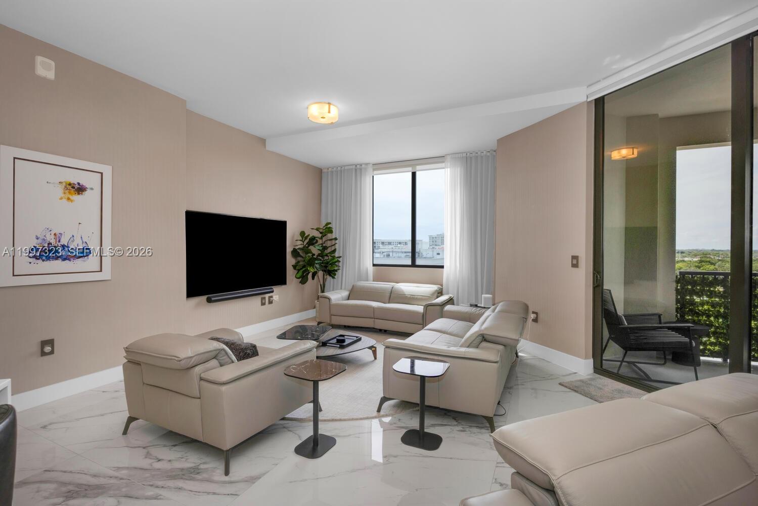 301 Altara Ave #LPH914 Coral Gables, FL 33146