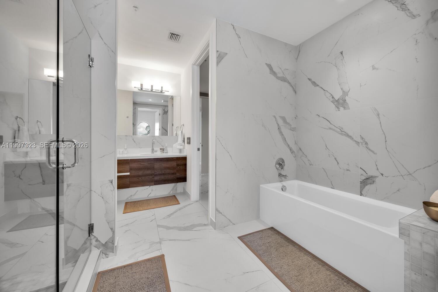 301 Altara Ave #LPH914 Coral Gables, FL 33146