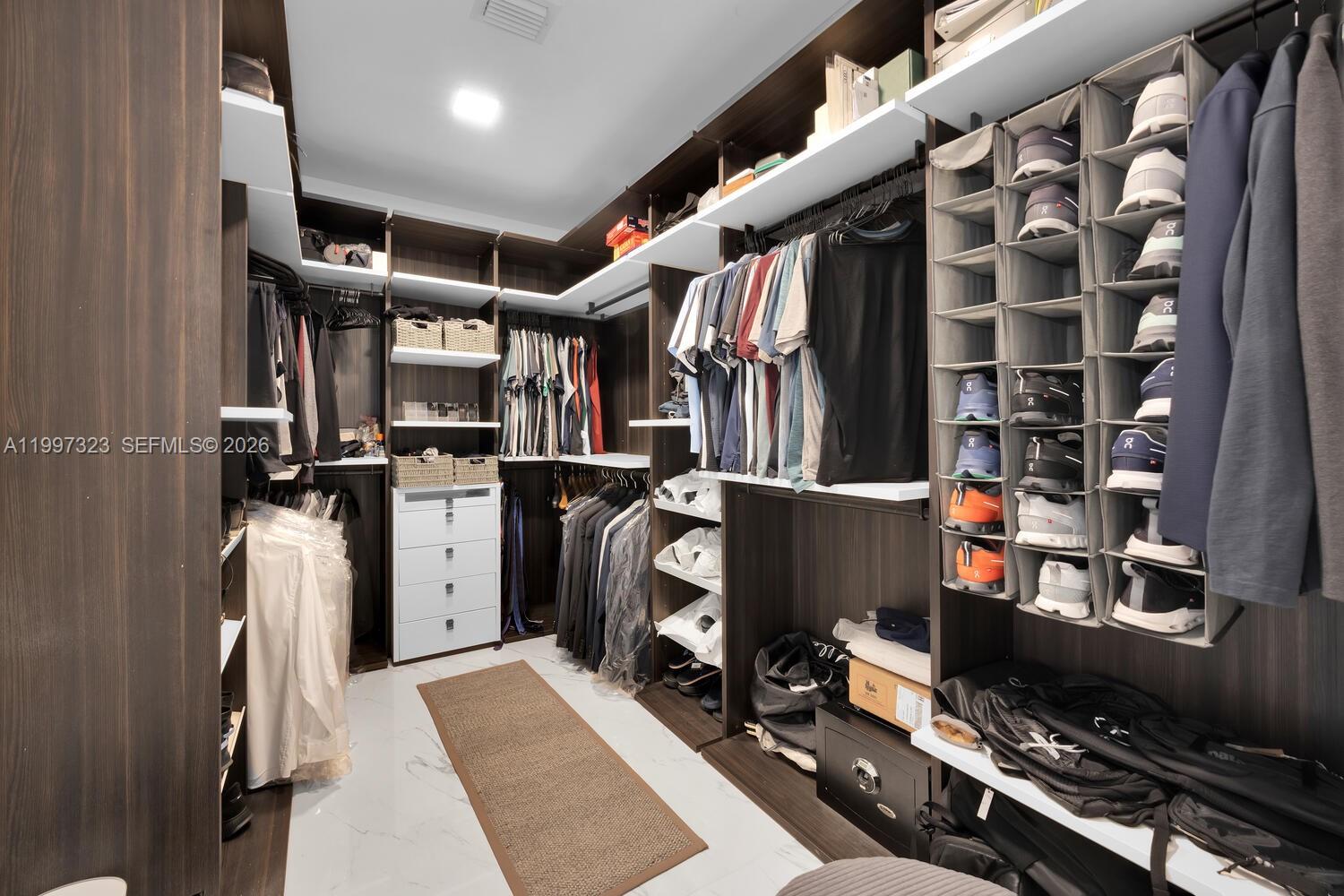 301 Altara Ave #LPH914 Coral Gables, FL 33146