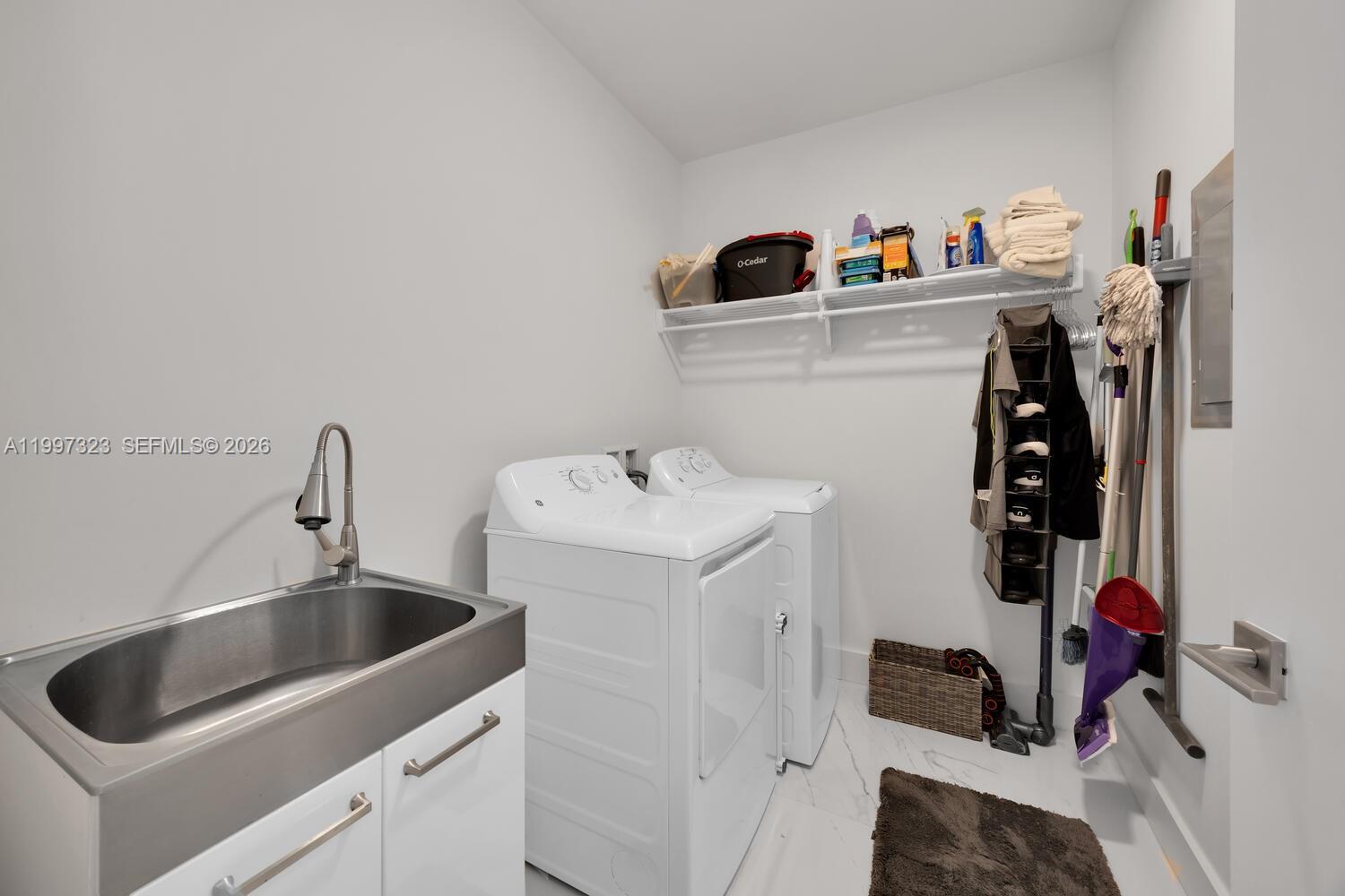 301 Altara Ave #LPH914 Coral Gables, FL 33146