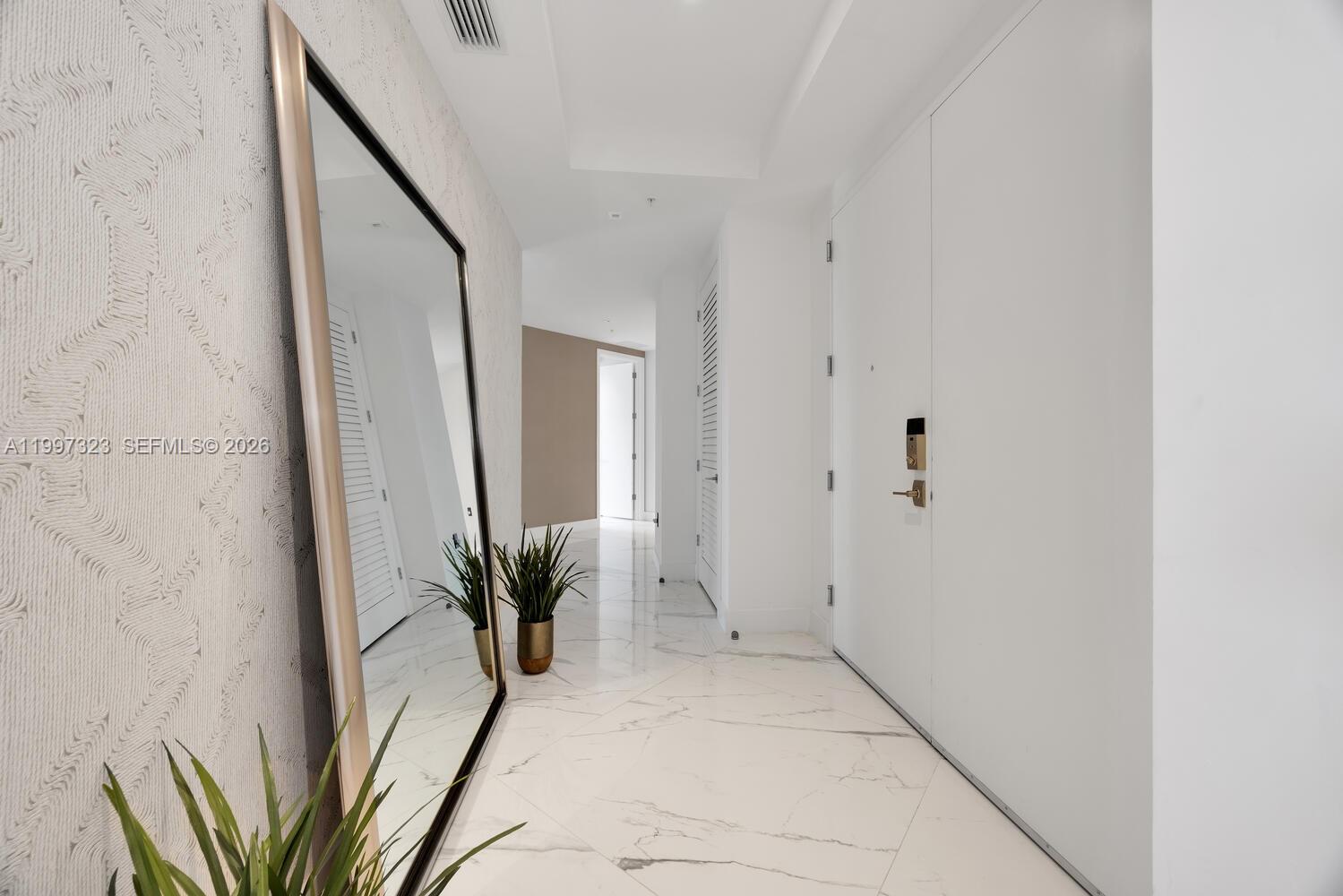 301 Altara Ave #LPH914 Coral Gables, FL 33146