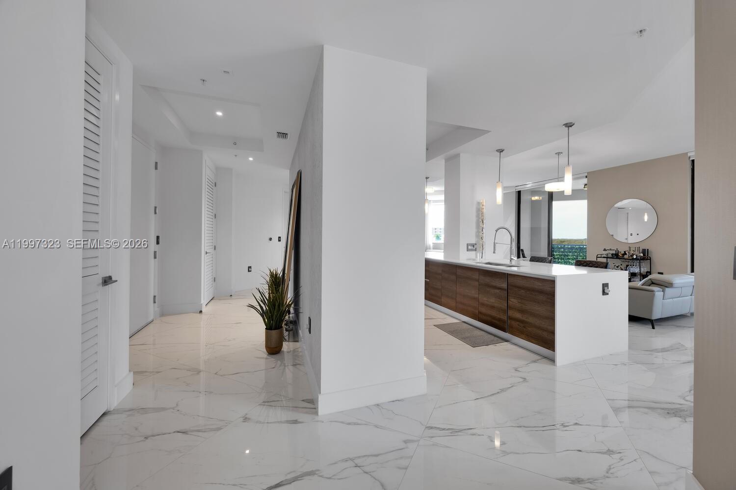 301 Altara Ave #LPH914 Coral Gables, FL 33146