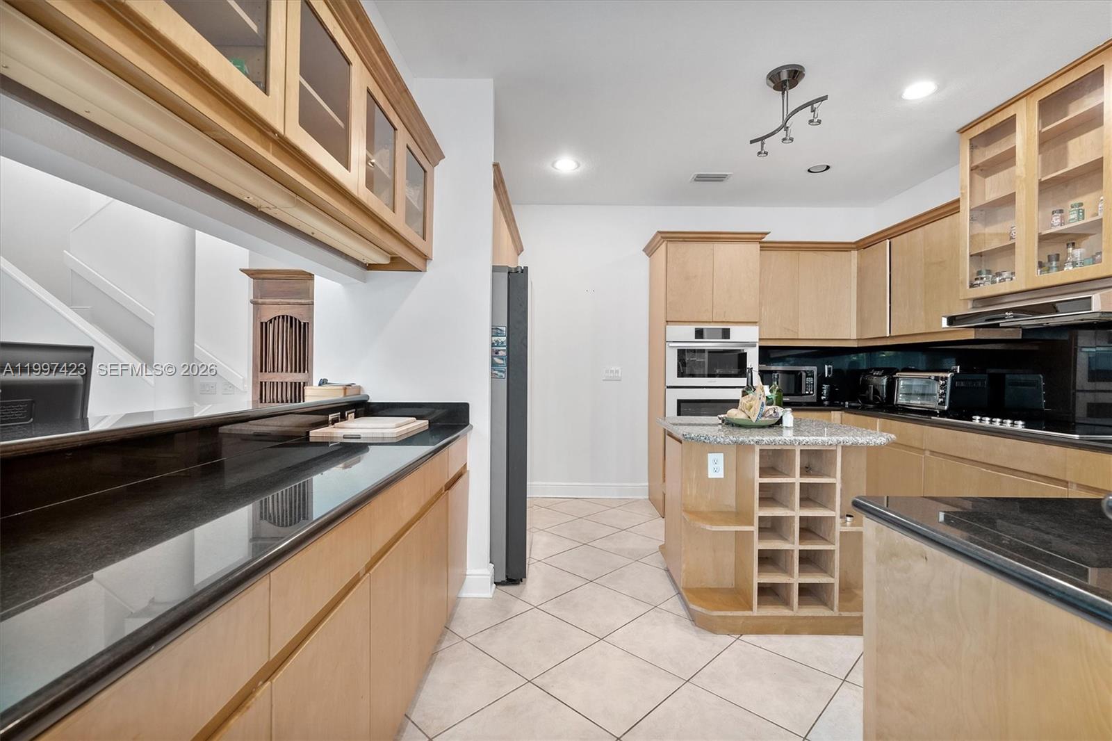 6720 SW 88th Ter Pinecrest, FL 33156