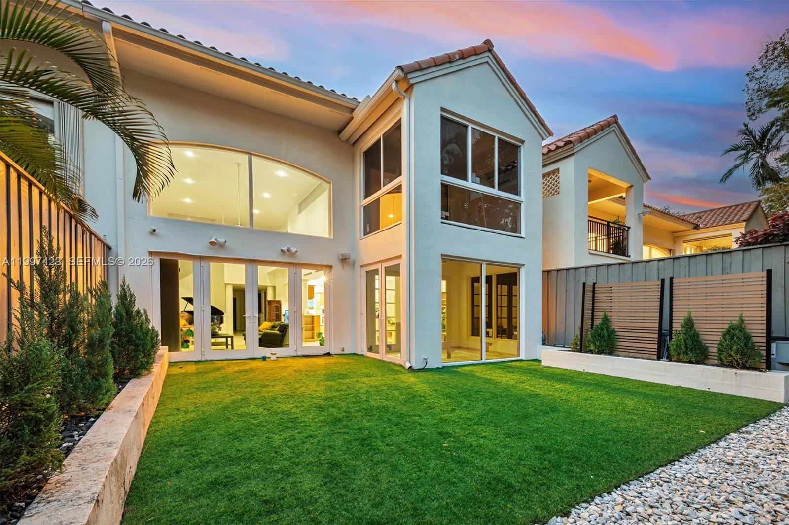 6720 SW 88th Ter Pinecrest, FL 33156