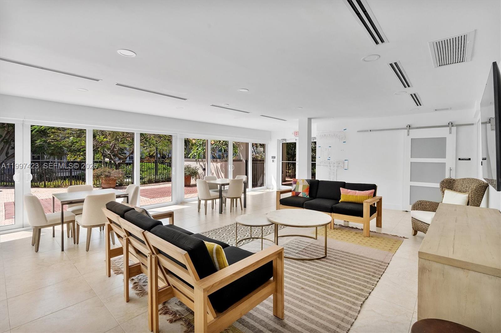 6720 SW 88th Ter Pinecrest, FL 33156