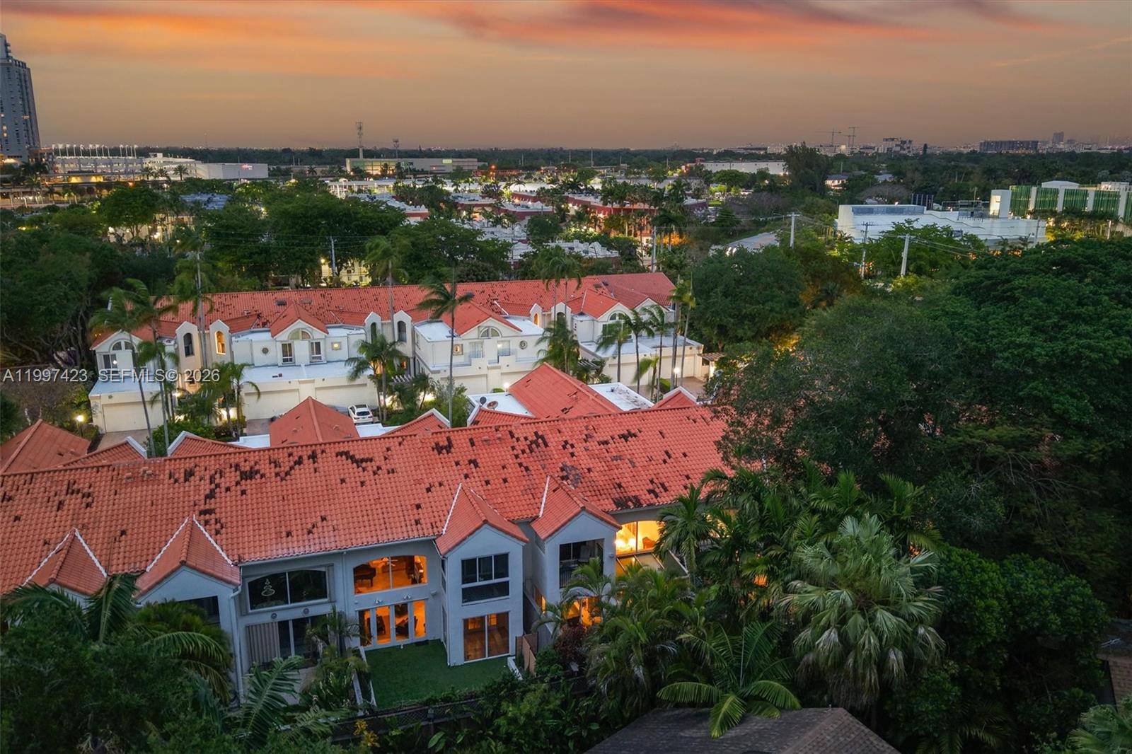 6720 SW 88th Ter Pinecrest, FL 33156