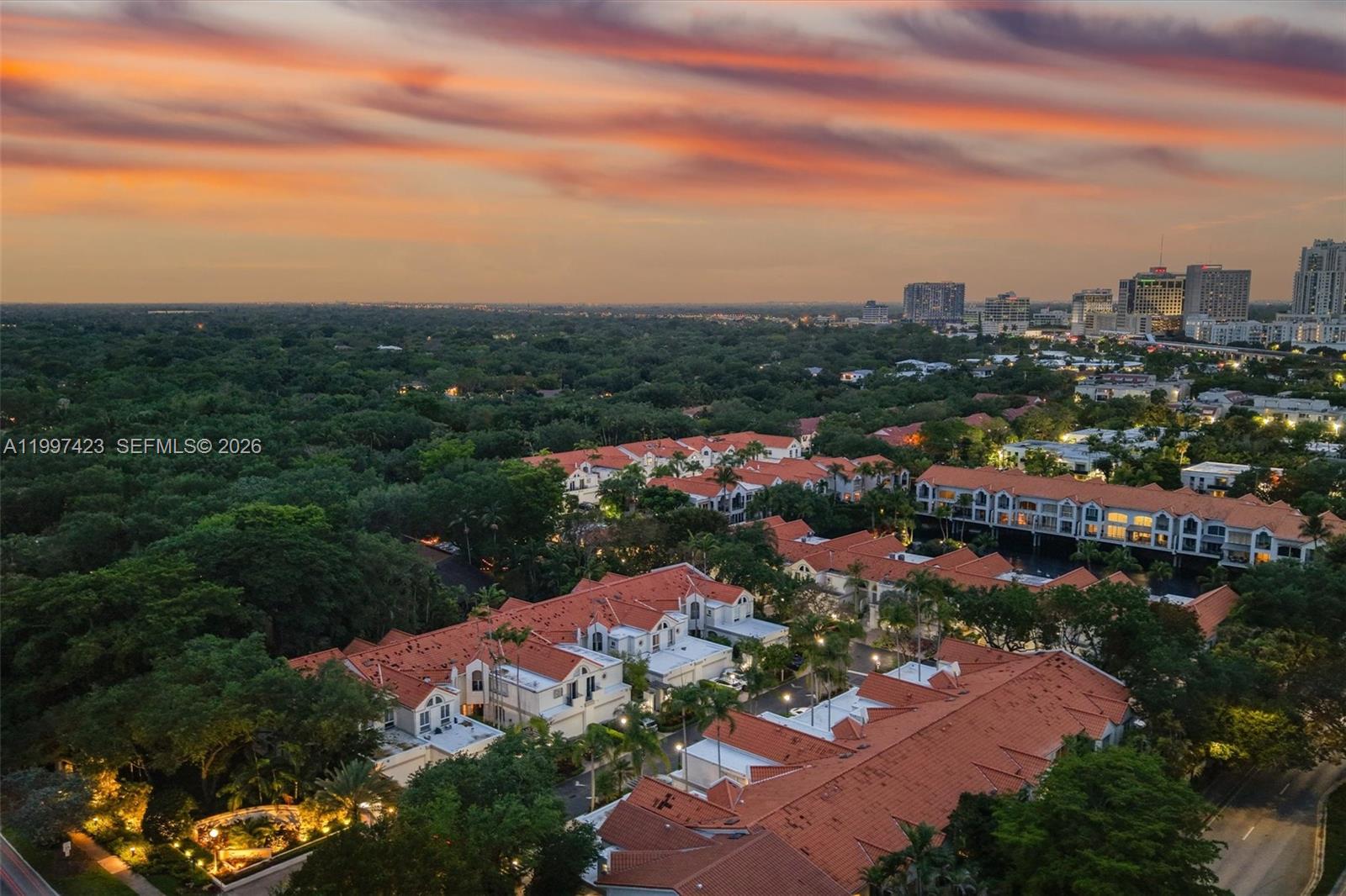 6720 SW 88th Ter Pinecrest, FL 33156