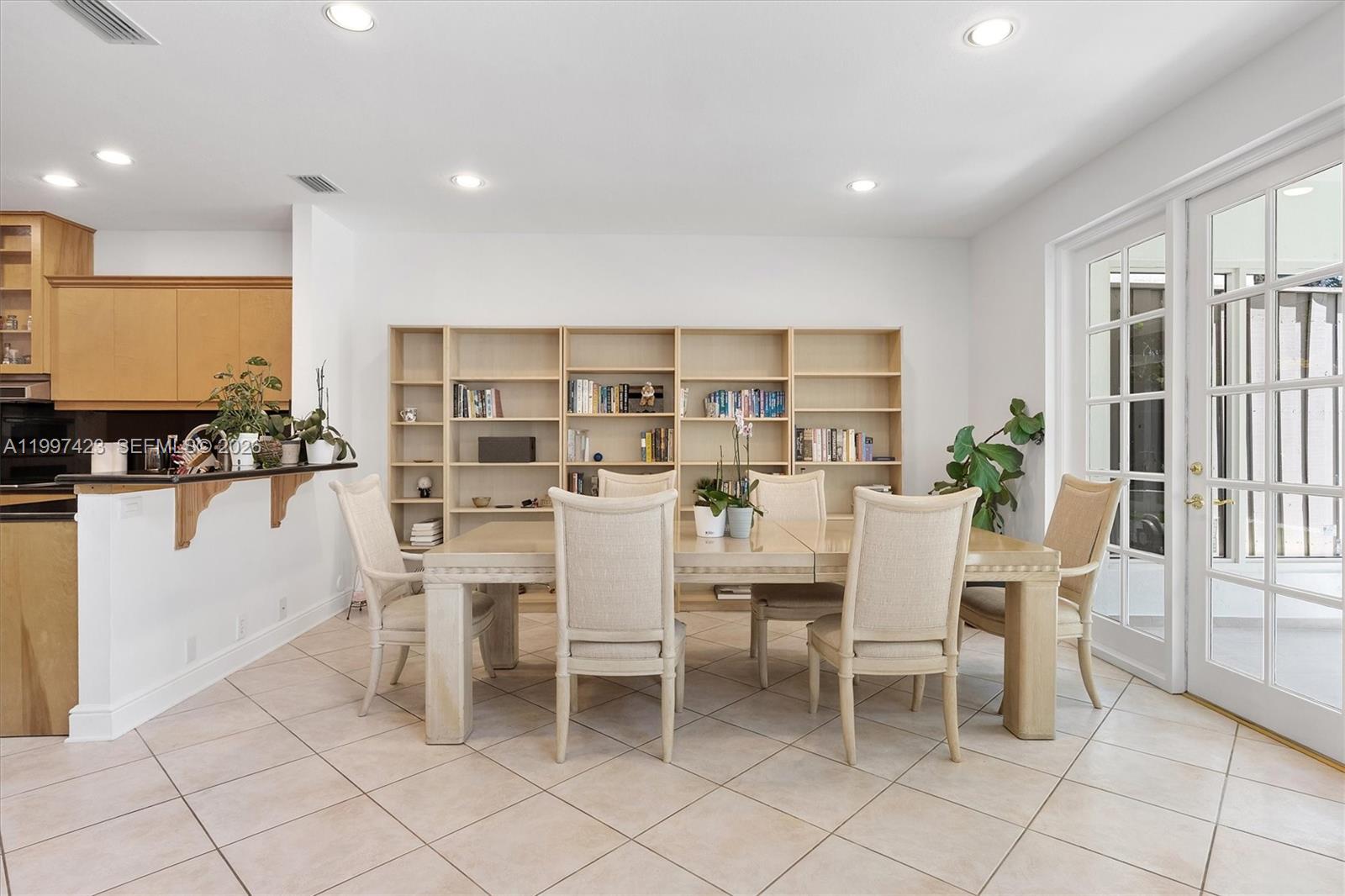 6720 SW 88th Ter Pinecrest, FL 33156