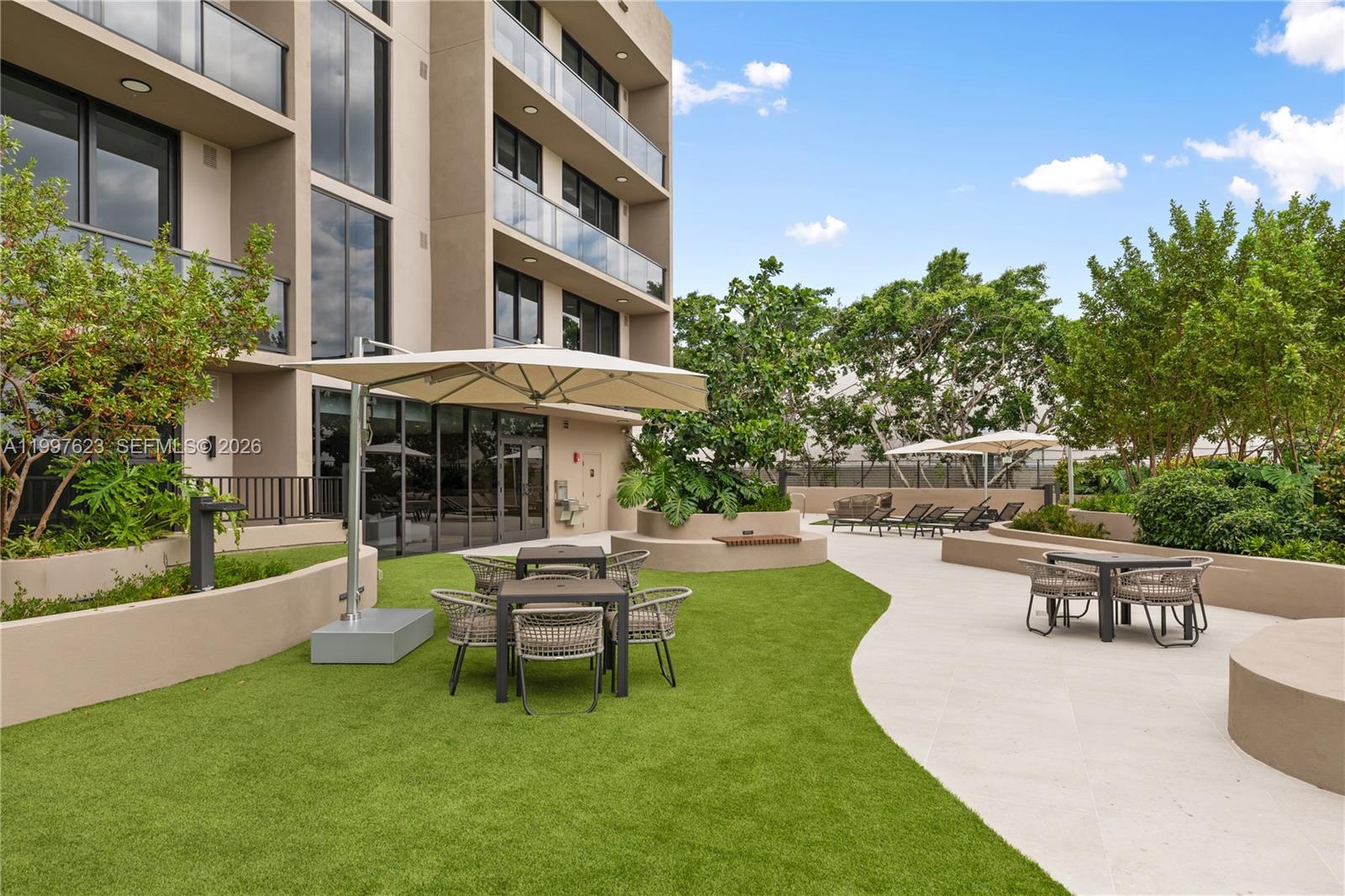 3034 Oak Ave #504 Coconut Grove, FL 33133