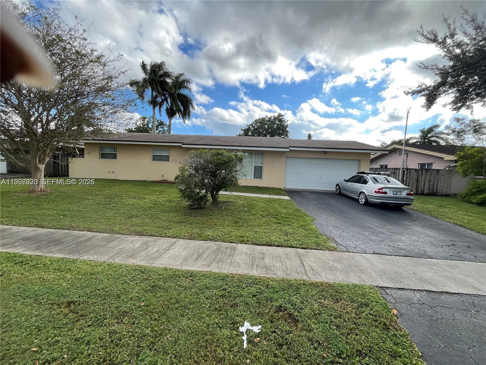 7200 NW 10th Pl