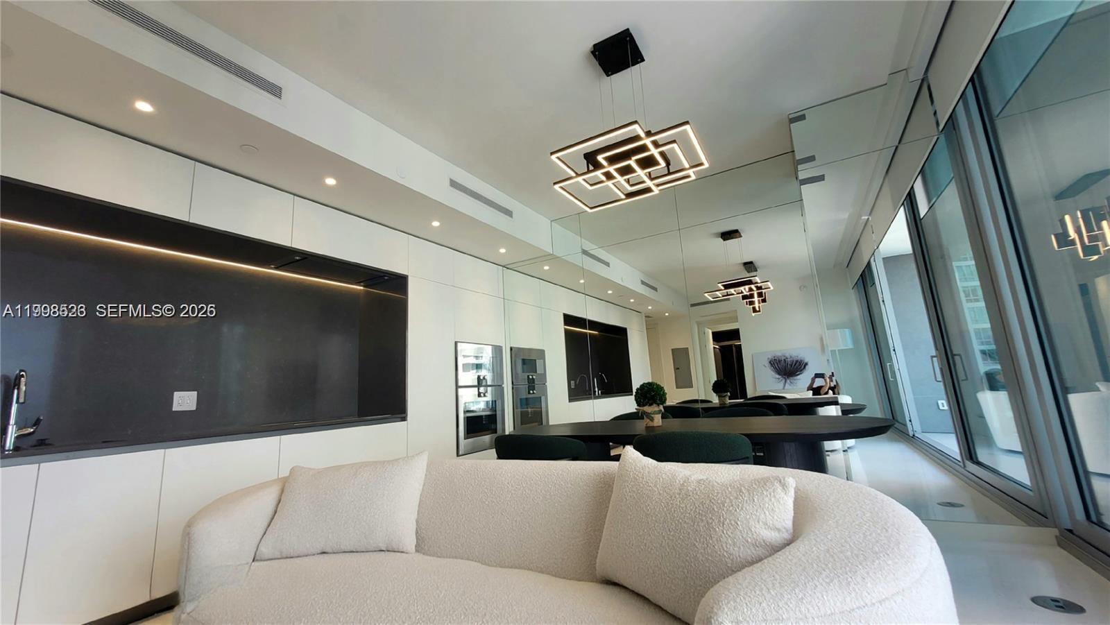 image Aston Martin Residences5