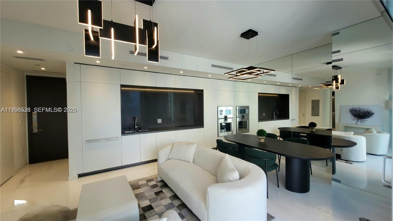 image Aston Martin Residences6