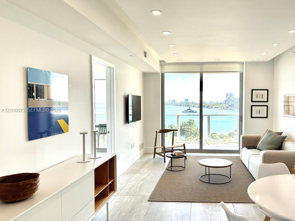 image Aria on the Bay0