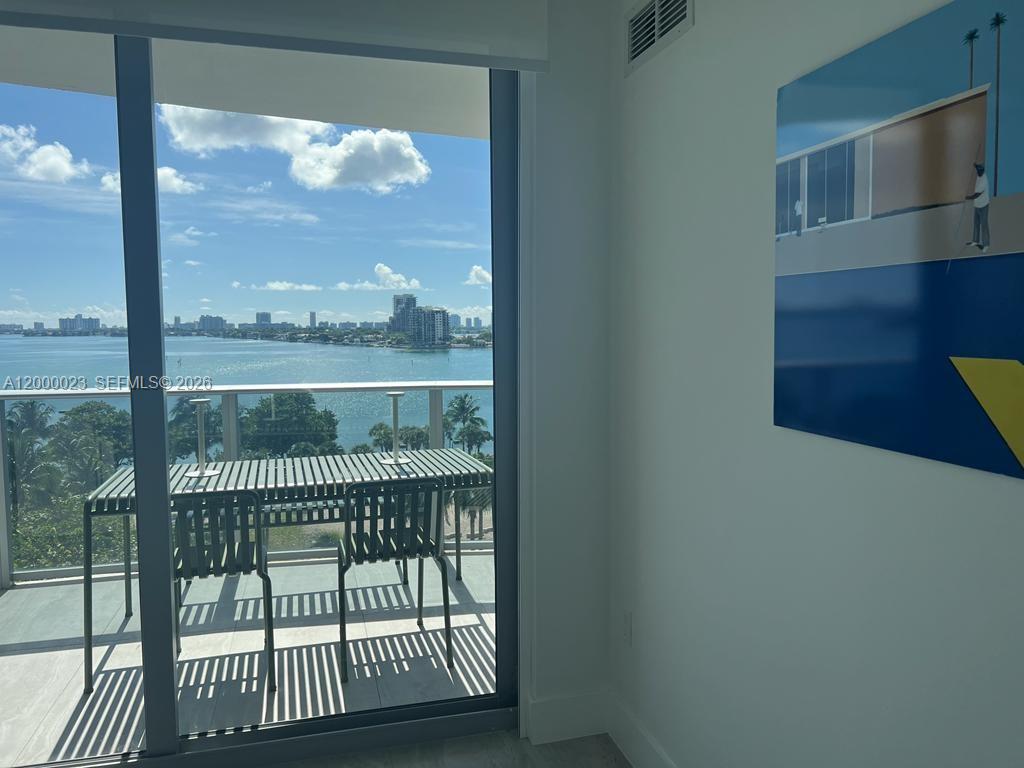 image Aria on the Bay16