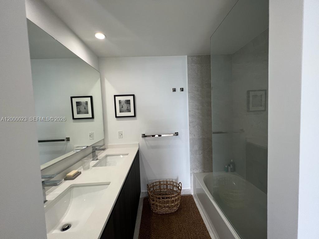 image Aria on the Bay20