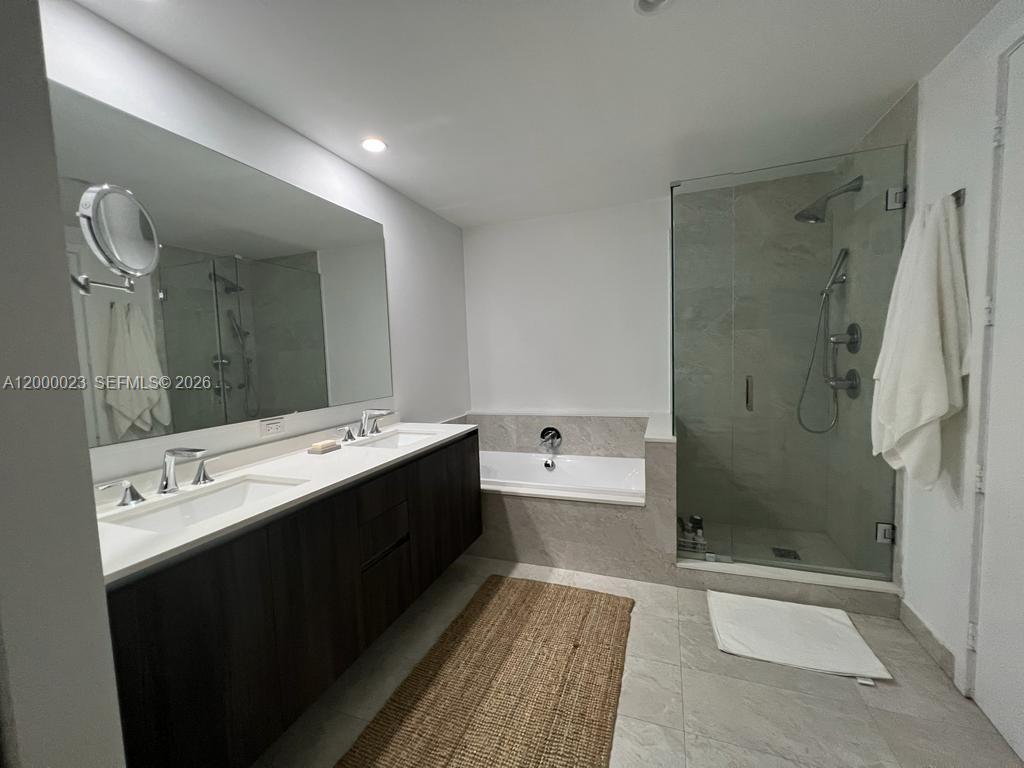 image Aria on the Bay27