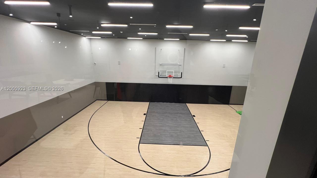 225 N North Miami Ave #212 Miami, FL 33128