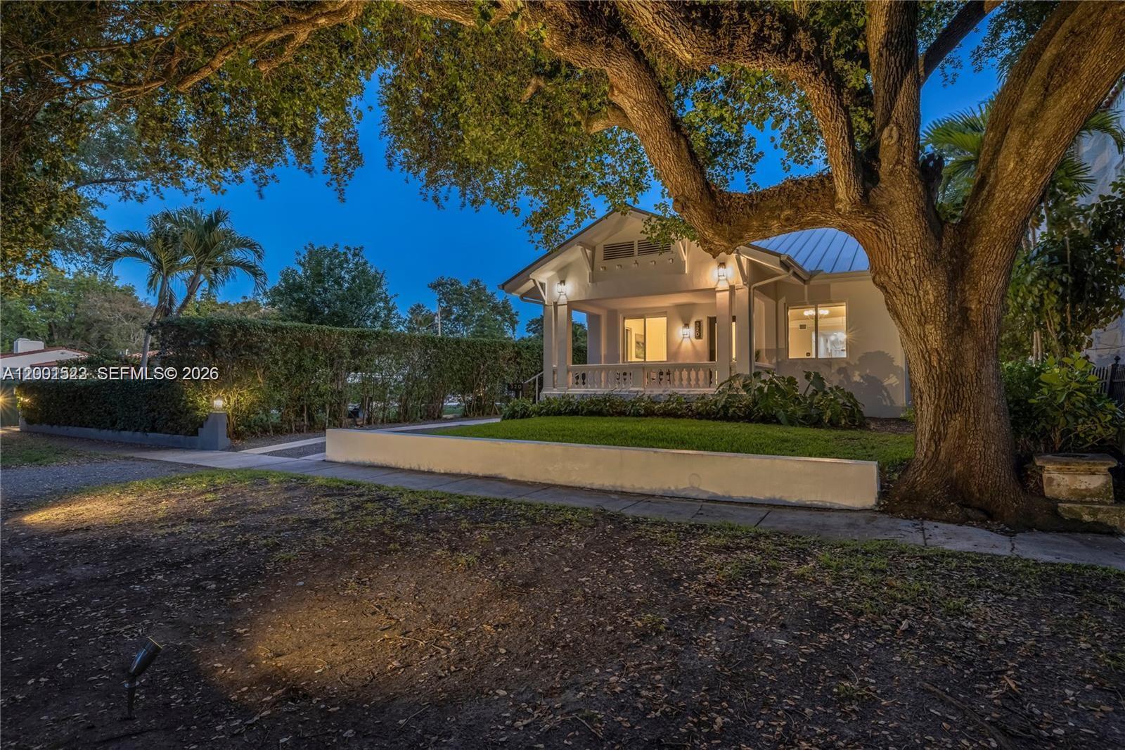 320 NE 88th St El Portal, FL 33138