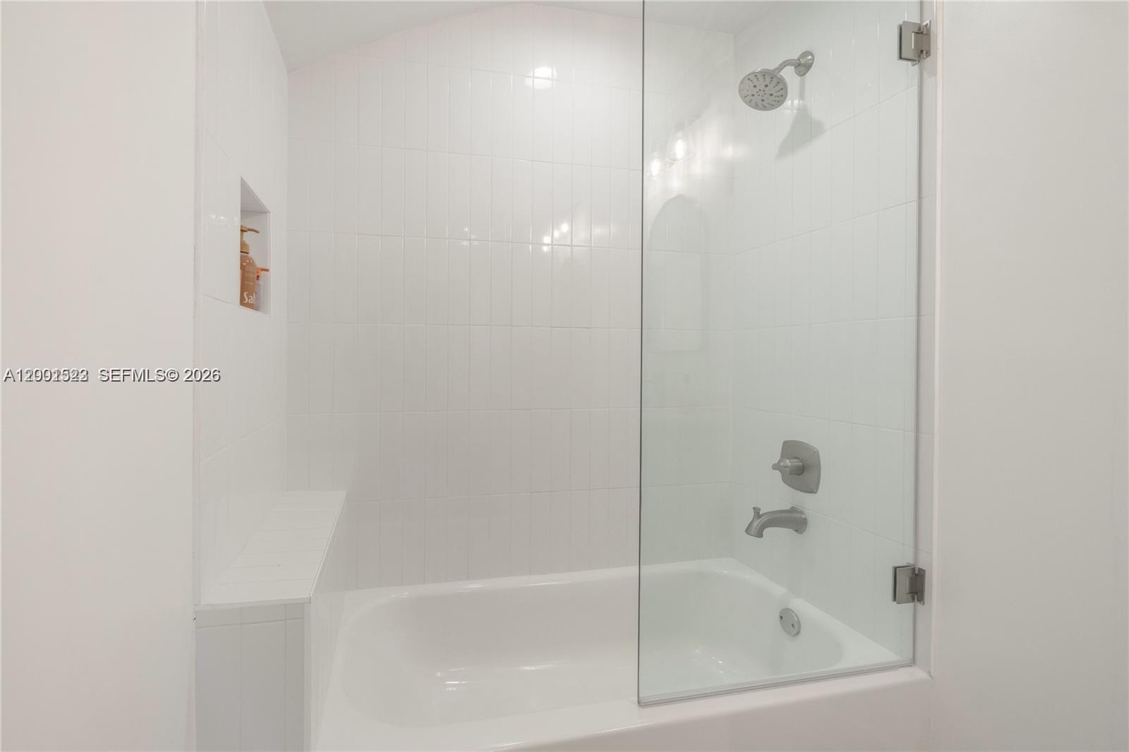 320 NE 88th St El Portal, FL 33138