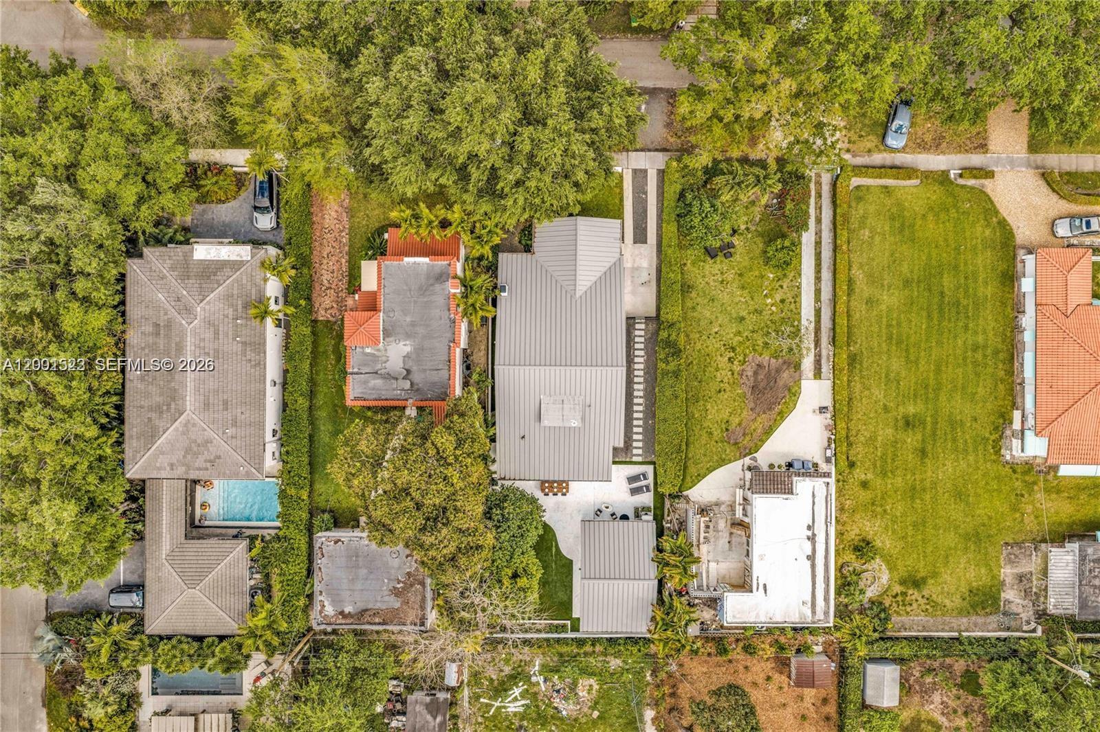 320 NE 88th St El Portal, FL 33138
