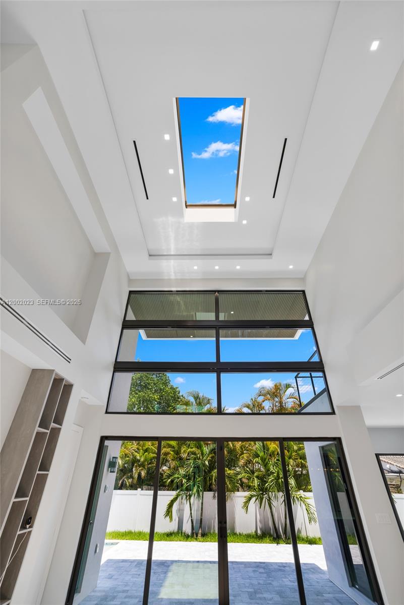 750 NE 16th Ave Fort Lauderdale, FL 33304