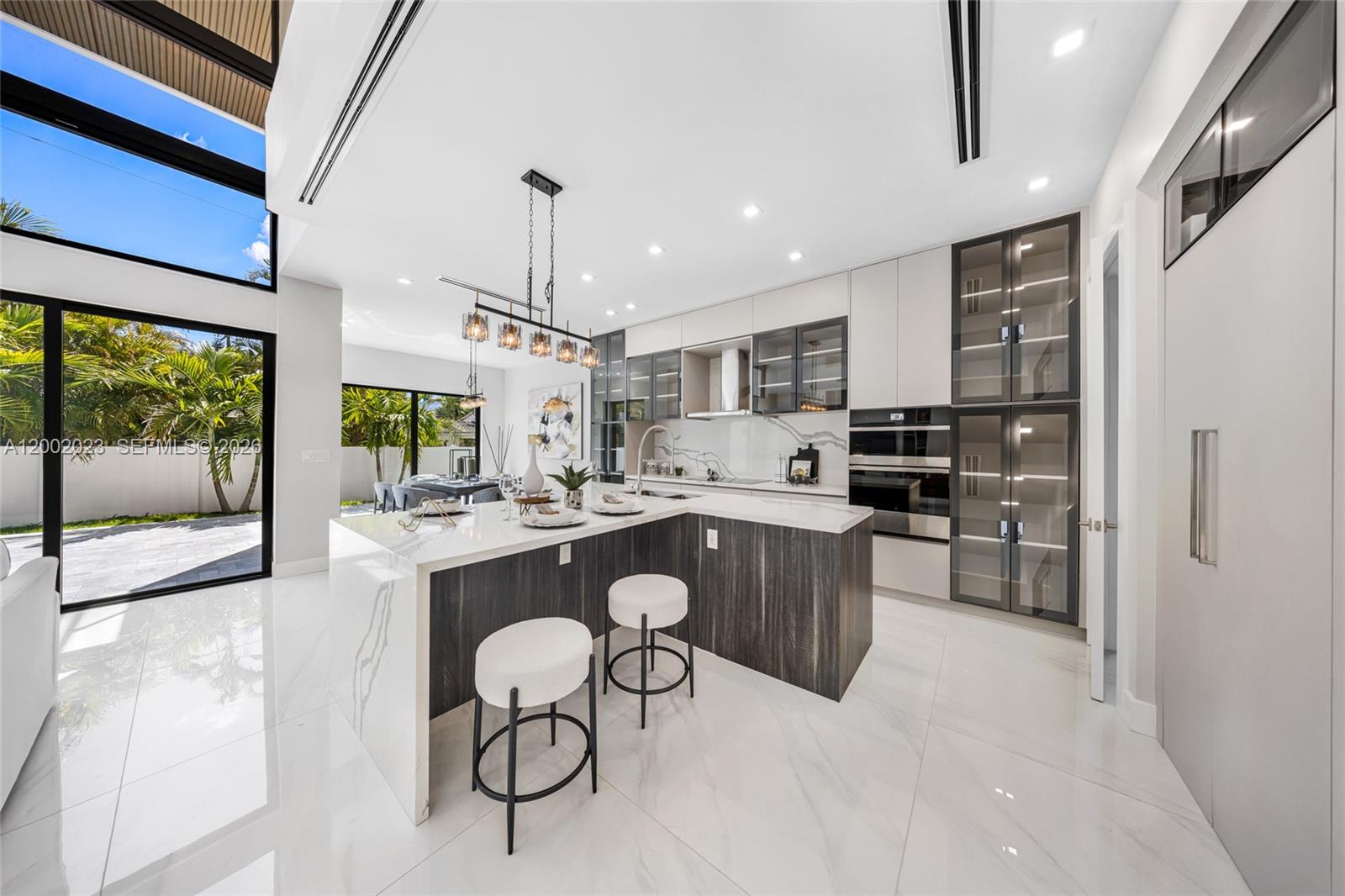 750 NE 16th Ave Fort Lauderdale, FL 33304