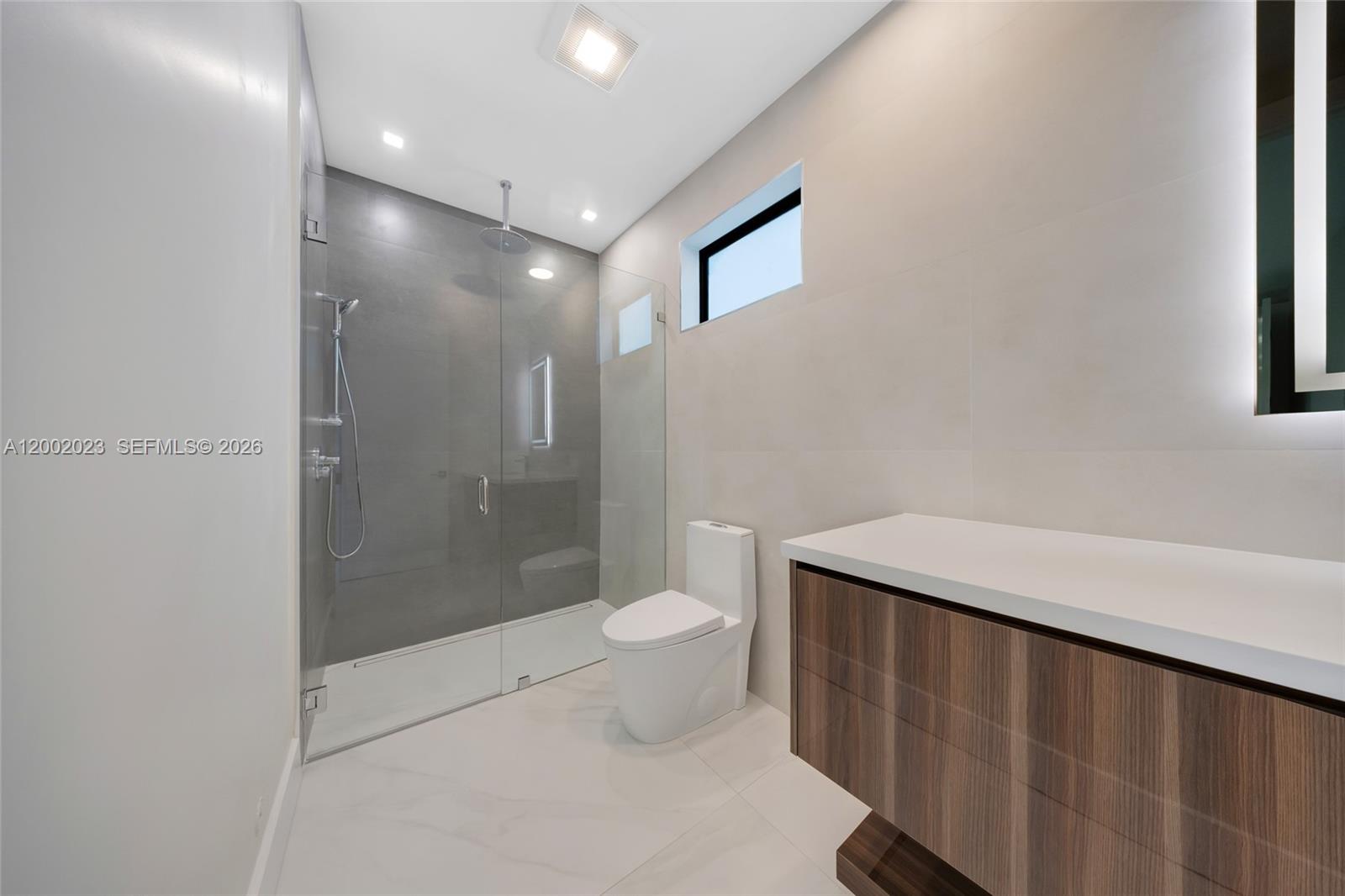 750 NE 16th Ave Fort Lauderdale, FL 33304