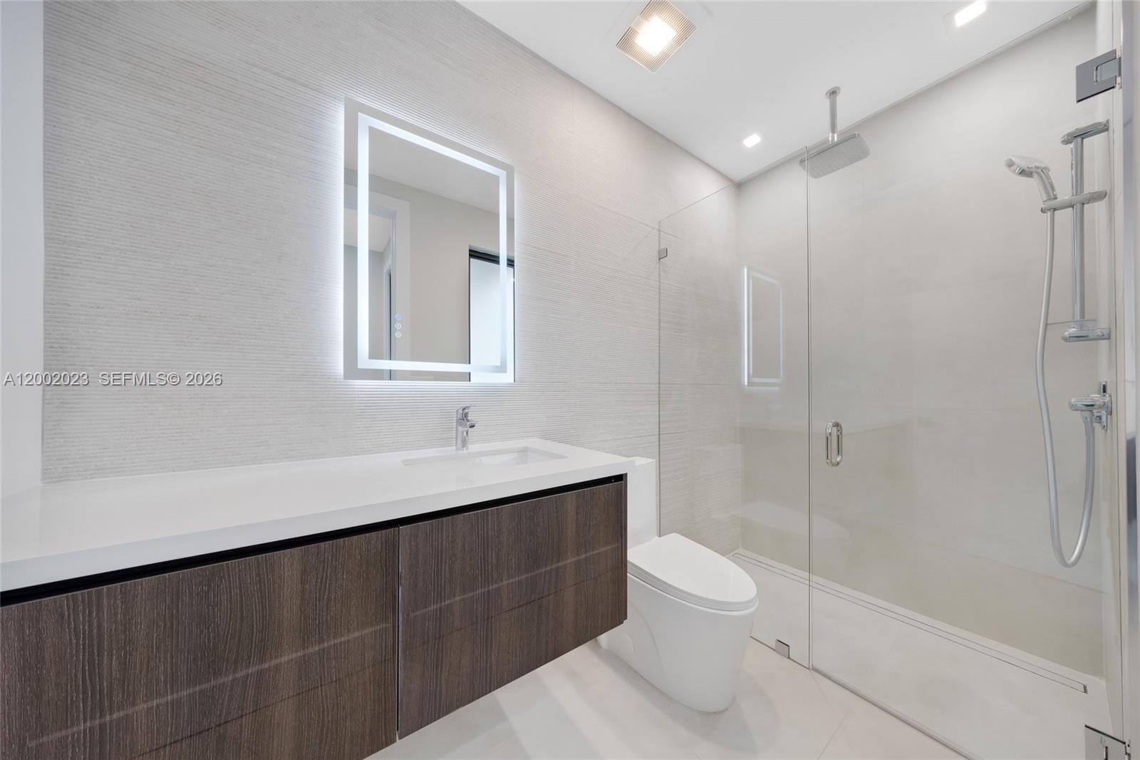 750 NE 16th Ave Fort Lauderdale, FL 33304