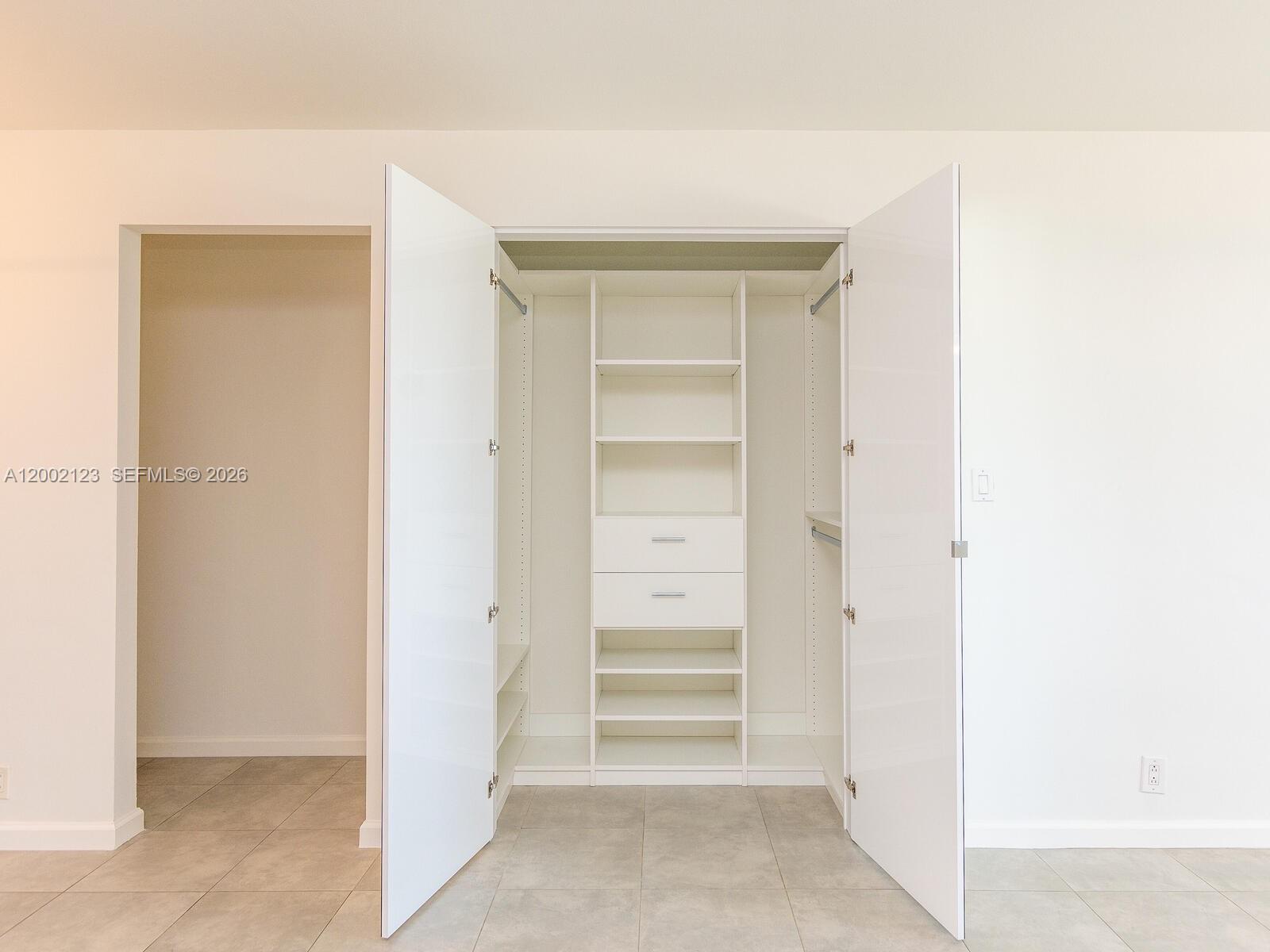 image Mirador 1000 (South Tower)9