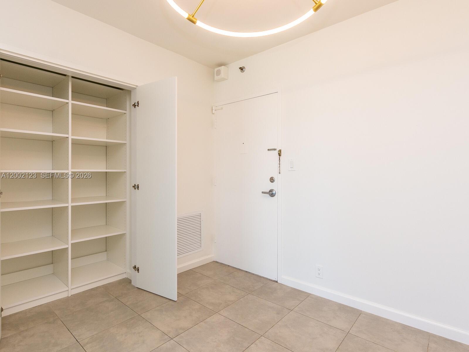 image Mirador 1000 (South Tower)21