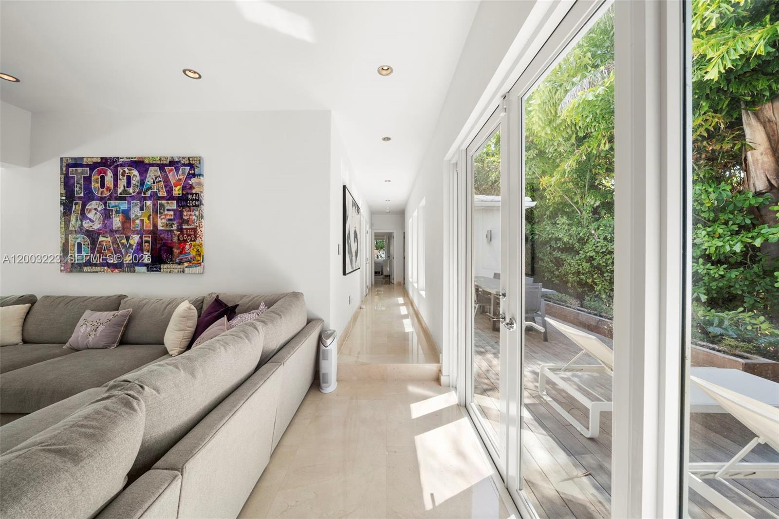 330 E San Marino Dr Miami Beach, FL 33139