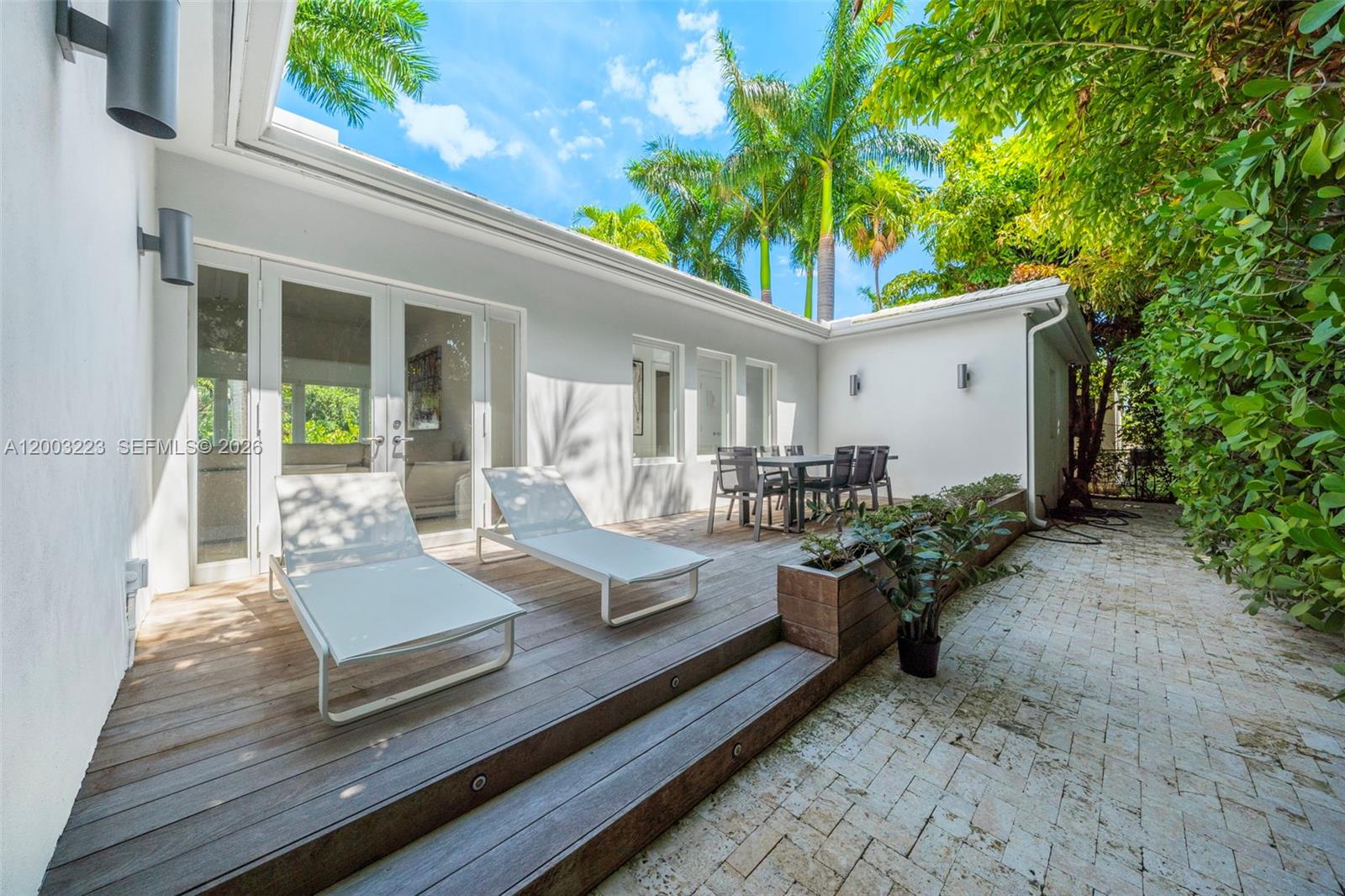 330 E San Marino Dr Miami Beach, FL 33139