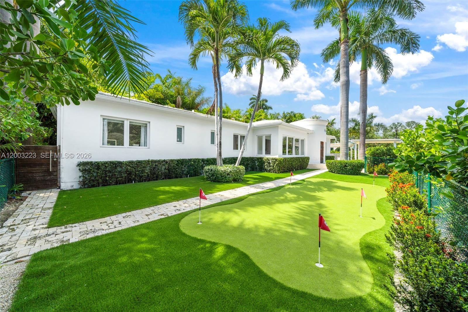 330 E San Marino Dr Miami Beach, FL 33139