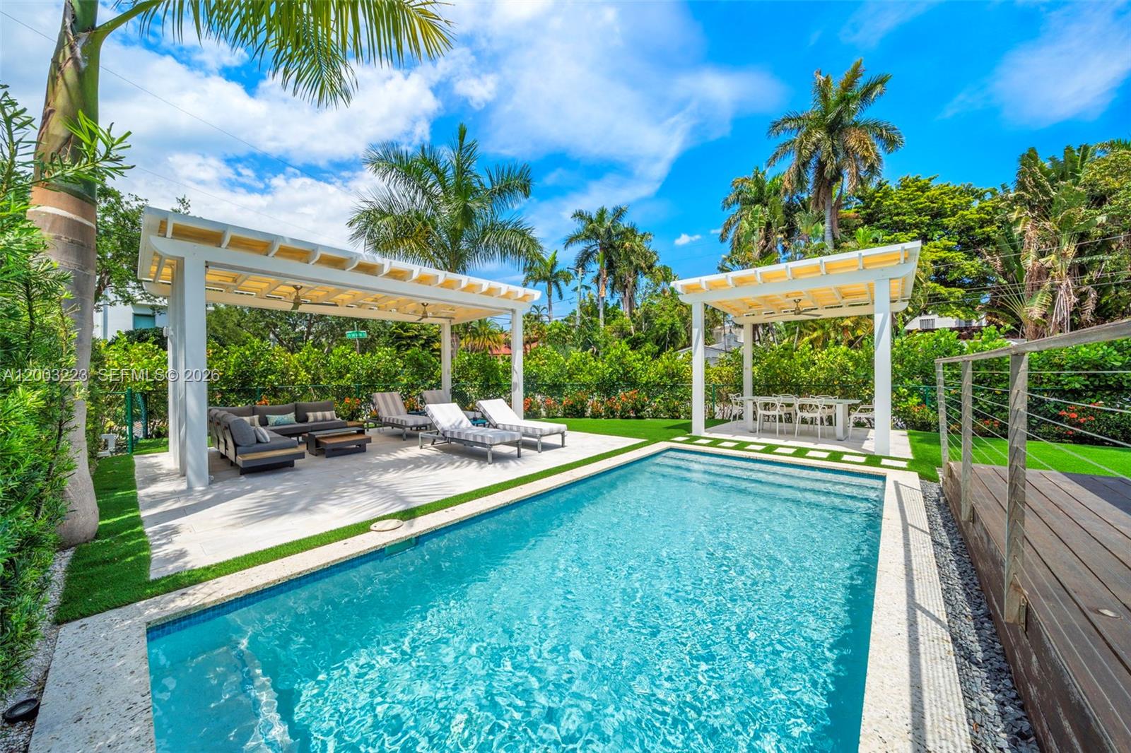 330 E San Marino Dr Miami Beach, FL 33139