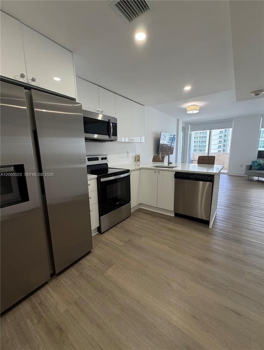 10275 Collins Ave #1502 Bal Harbour, FL 33154