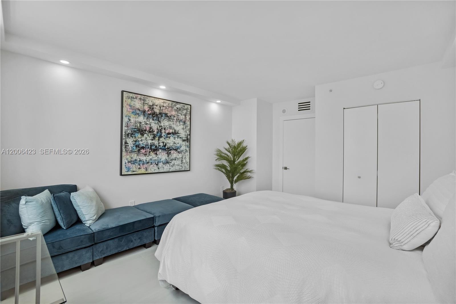 1155 Brickell Bay Dr #2003 Miami, FL 33131