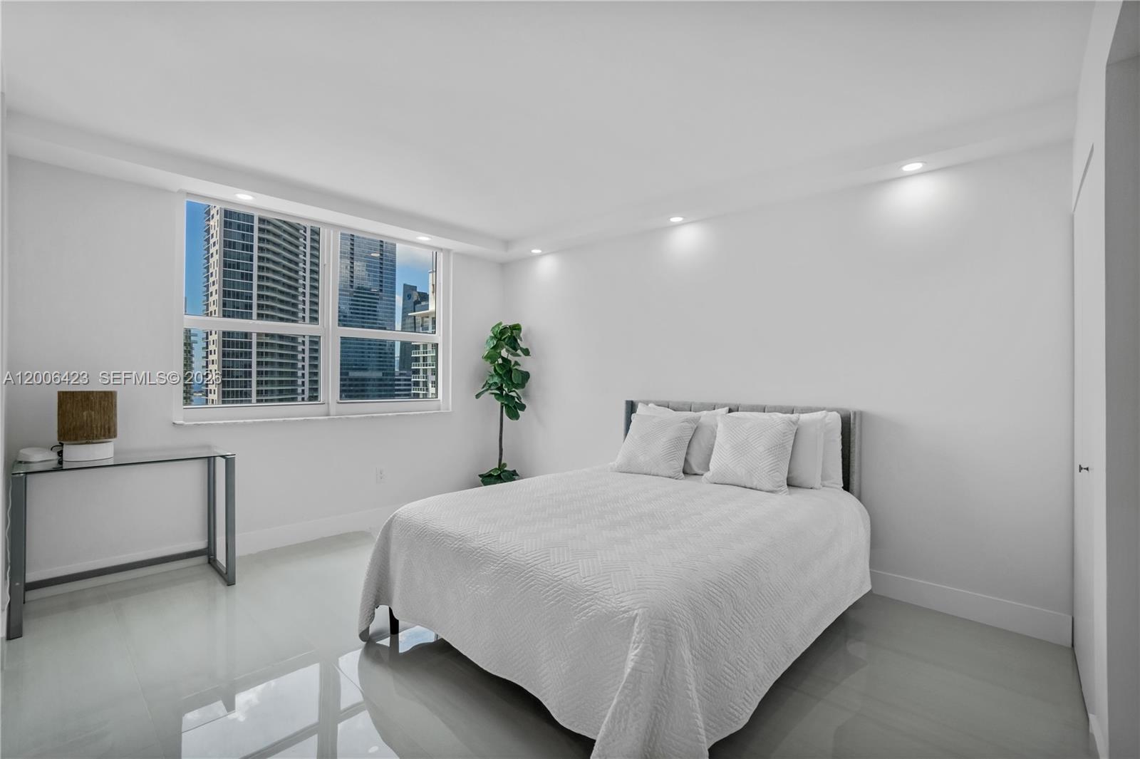 1155 Brickell Bay Dr #2003 Miami, FL 33131