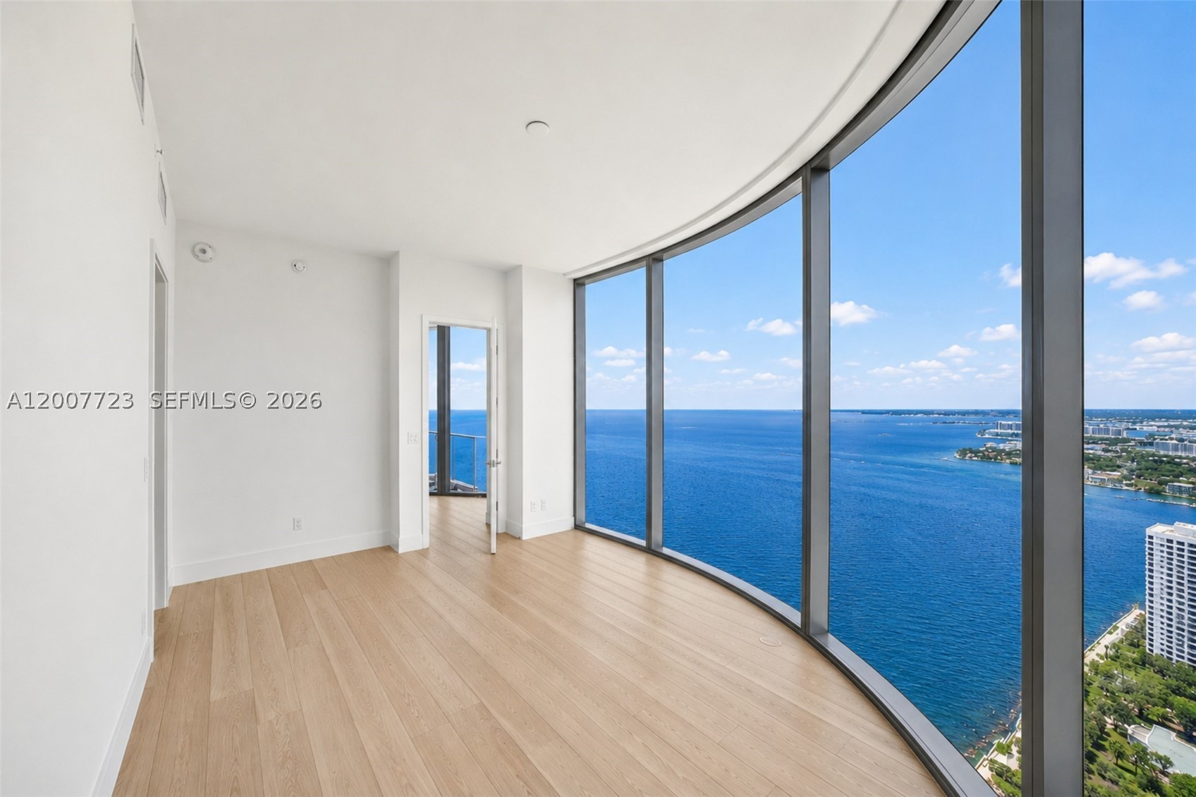 image Una Residences9