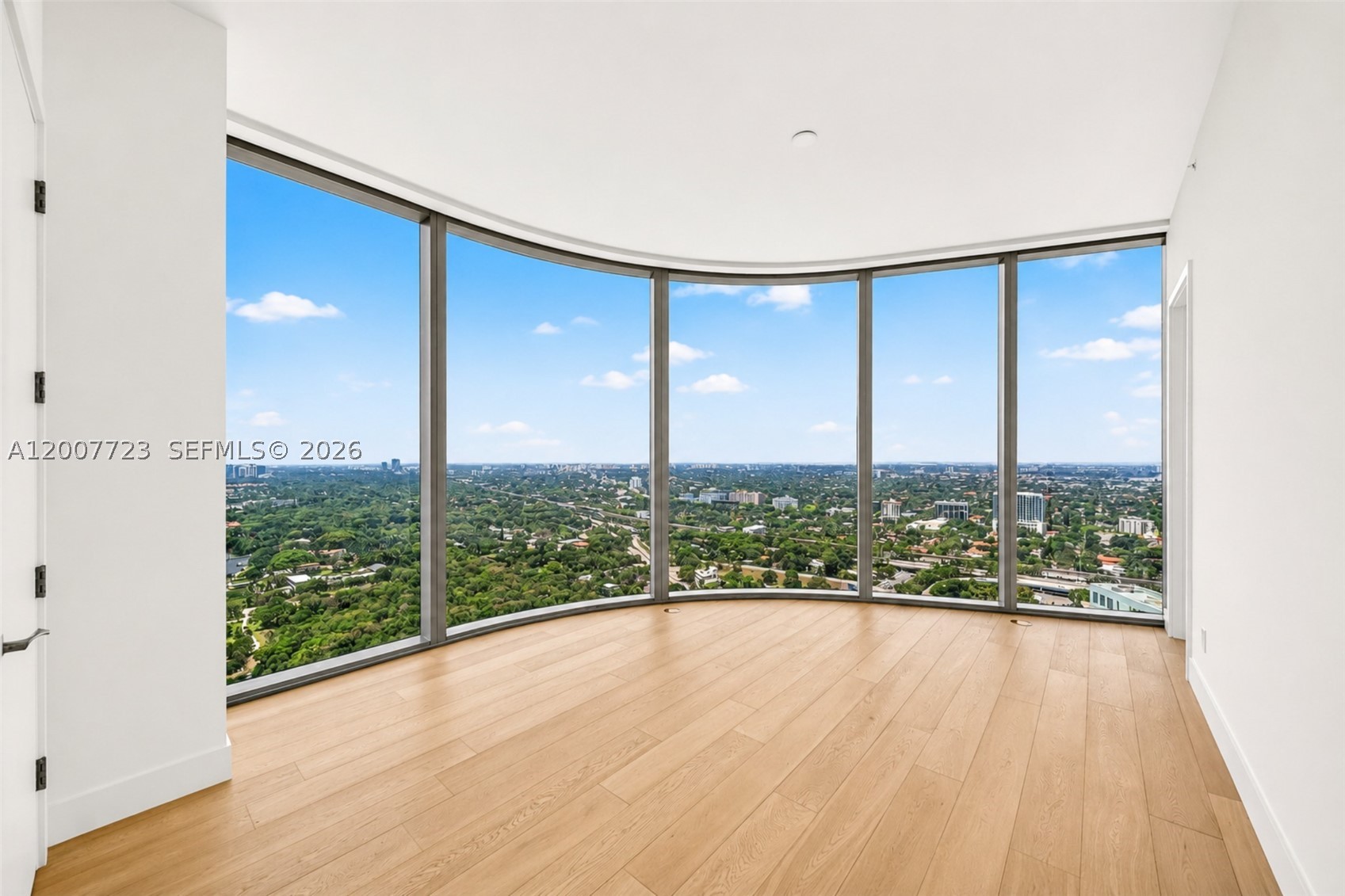 image Una Residences10