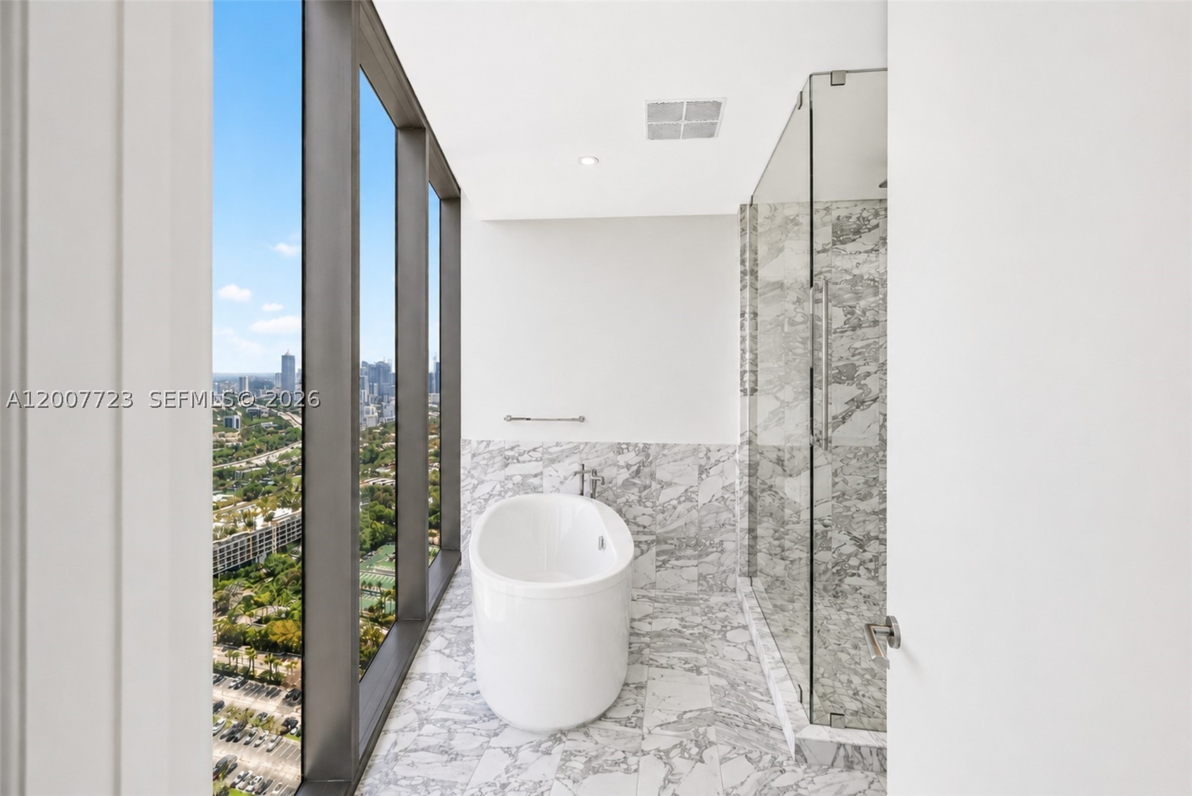 image Una Residences12