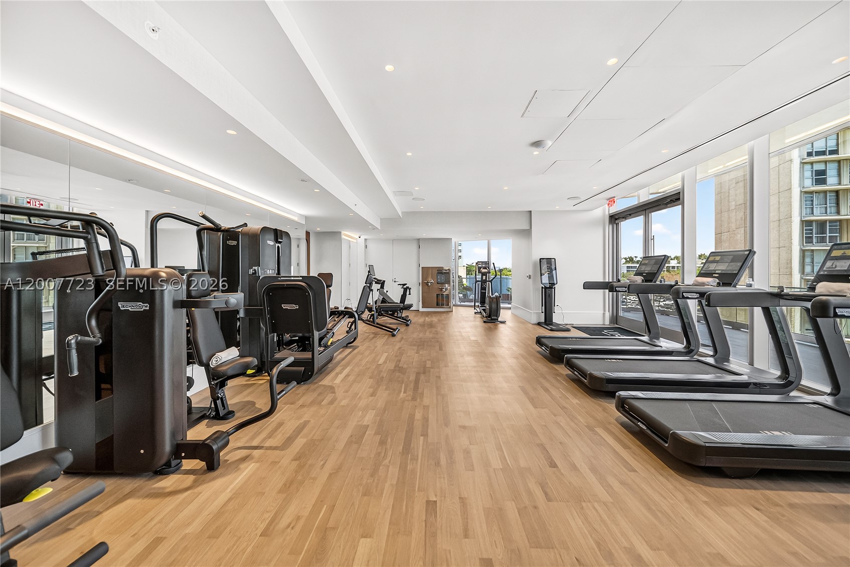 image Una Residences24