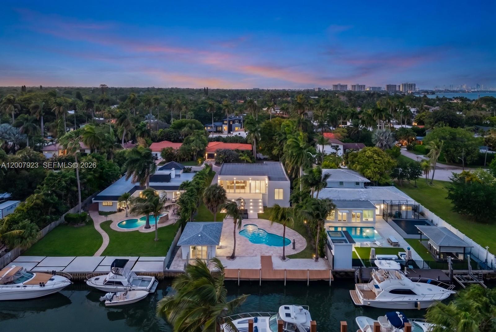 1090 NE 84th St Miami, FL 33138