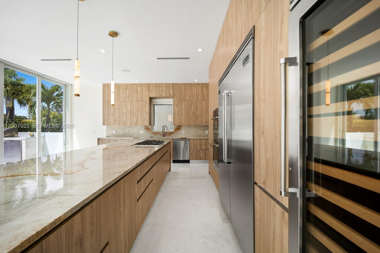 1090 NE 84th St Miami, FL 33138