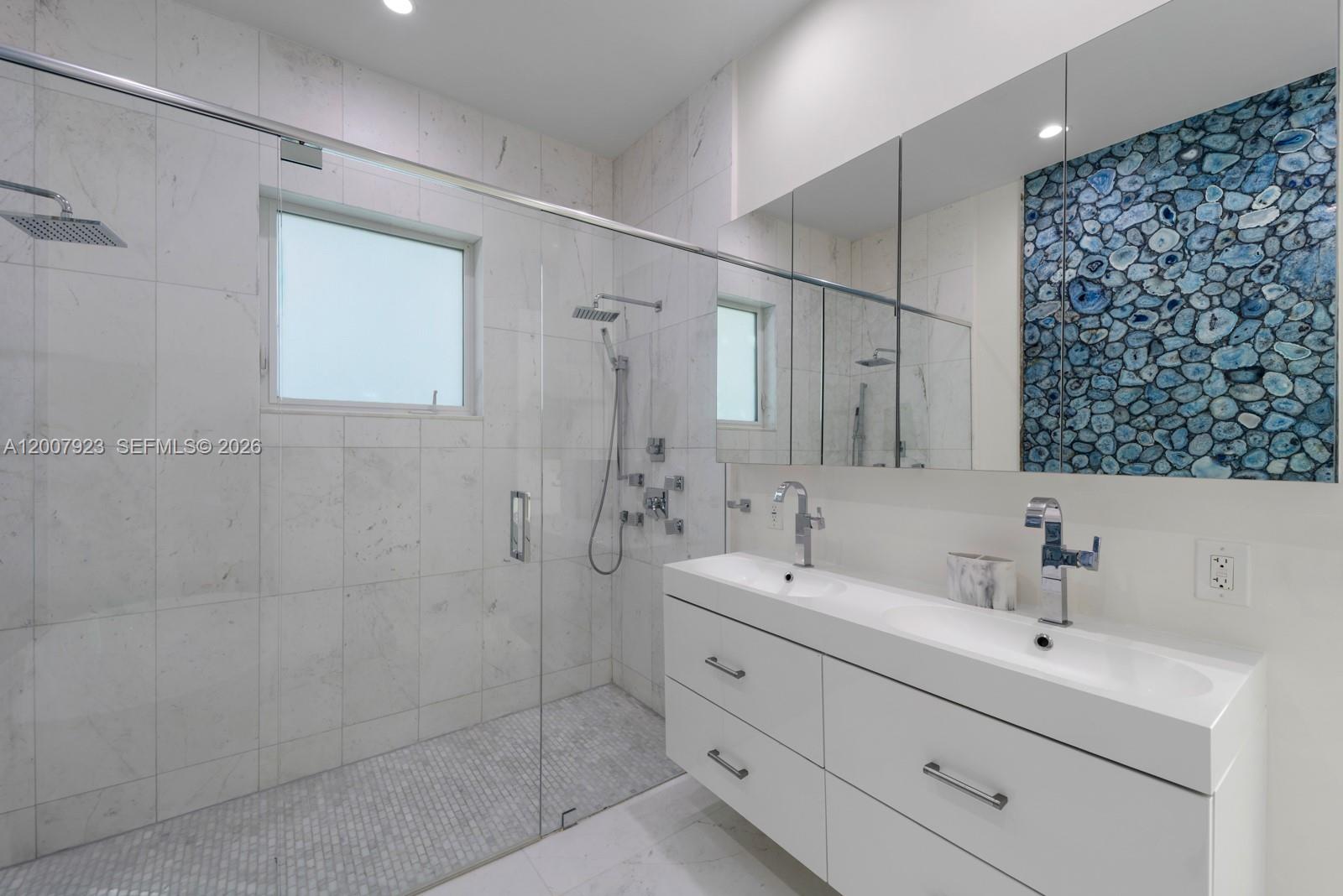 1090 NE 84th St Miami, FL 33138