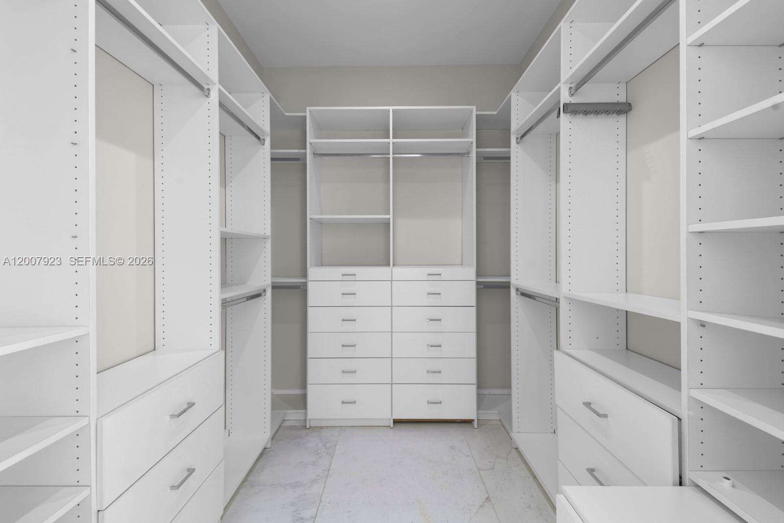 1090 NE 84th St Miami, FL 33138