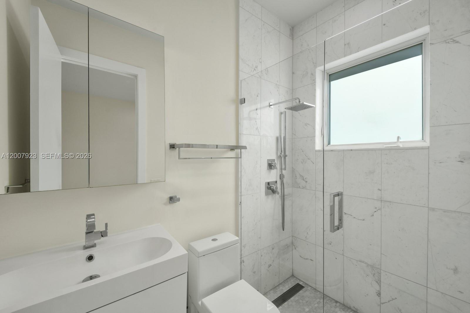 1090 NE 84th St Miami, FL 33138