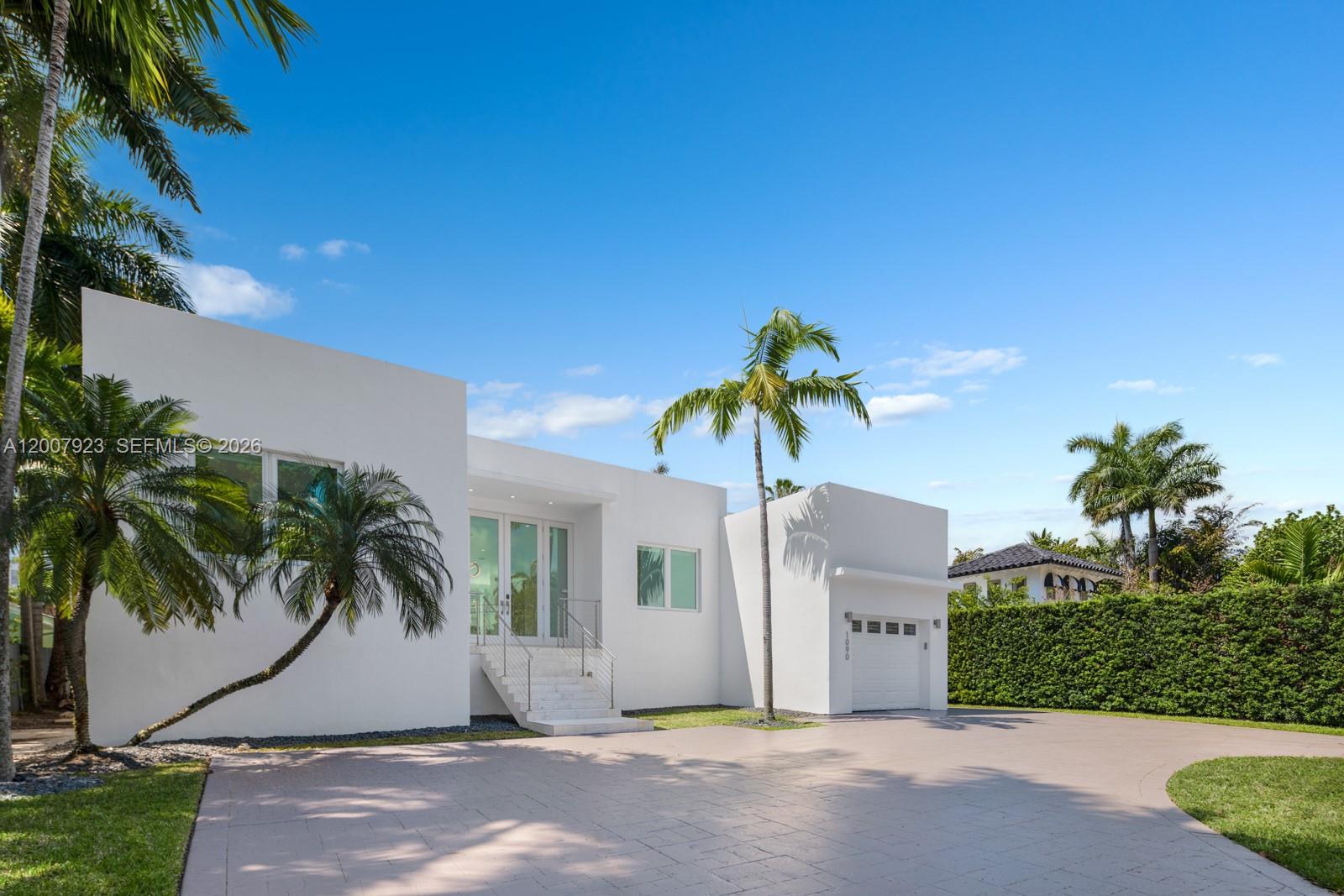 1090 NE 84th St Miami, FL 33138